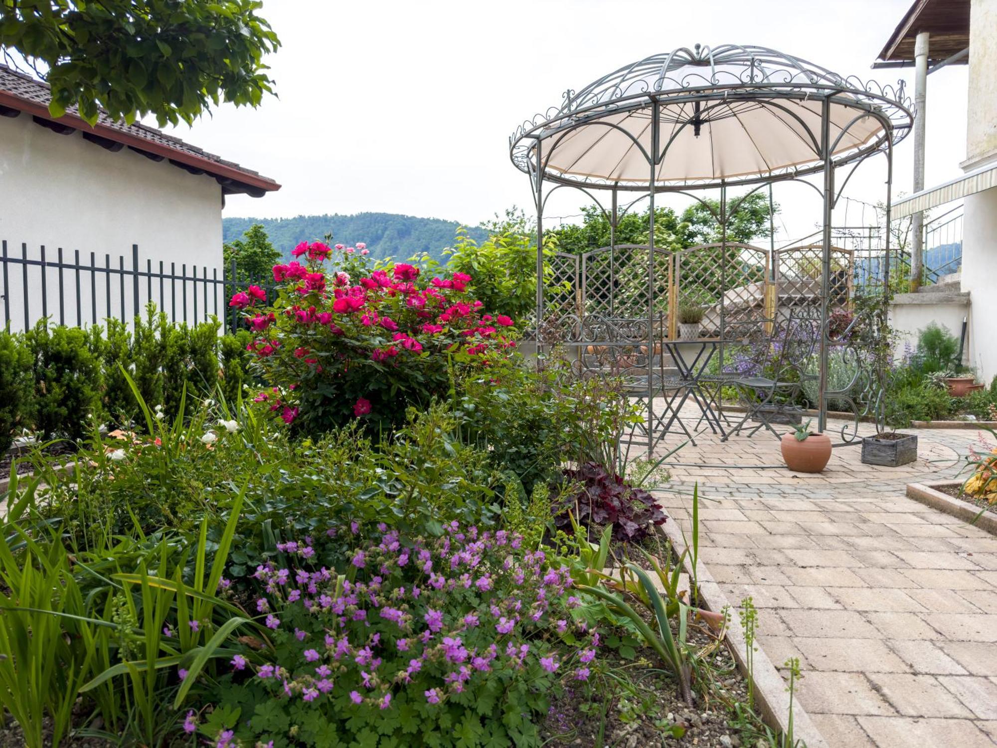 Hisa Magnolija Holiday home *